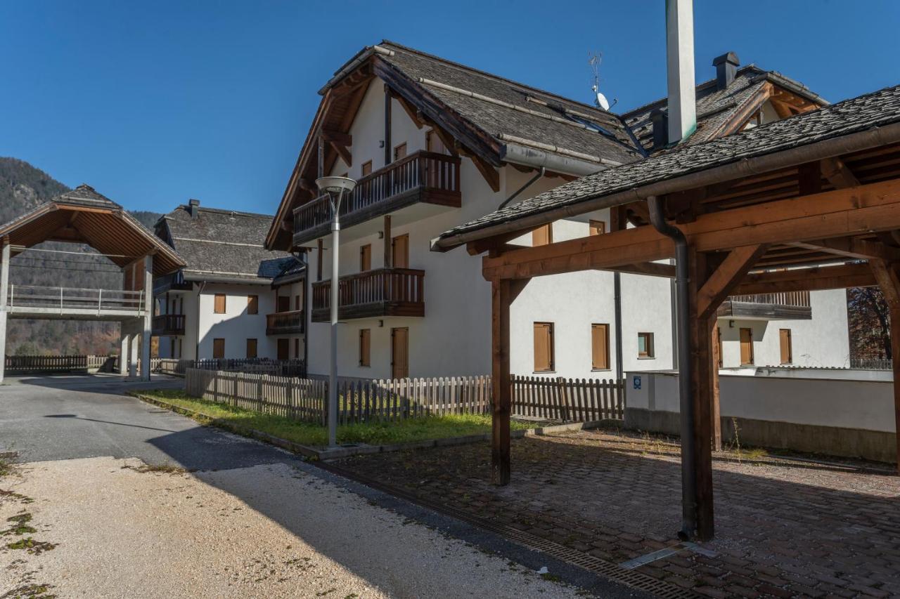 Golf View Apt With Parking And Mountain View! Apartman Tarvisio Kültér fotó
